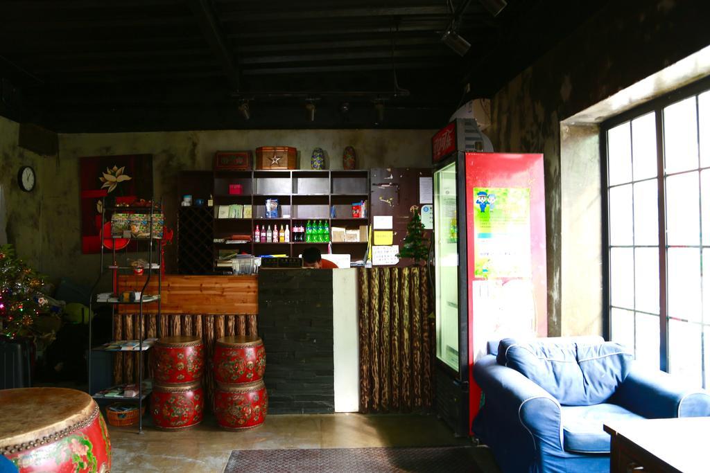 Shanghai Old West Gate Hostel Şanghay Dış mekan fotoğraf